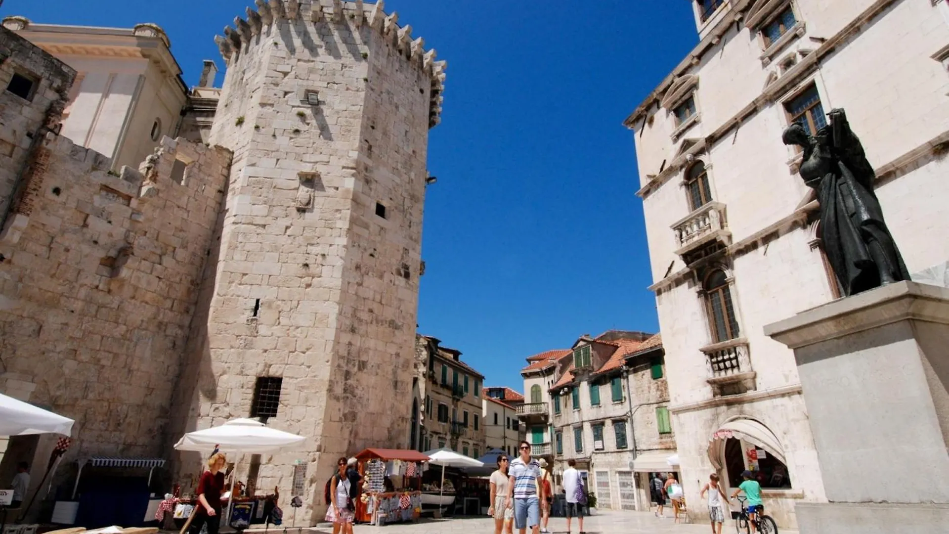 Beachfront Apartment Drazen, With Garden And Parking Split 0*,  Croacia